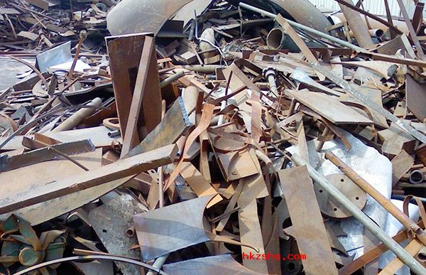 今日國內(nèi)廢鐵回收價格多少錢一噸